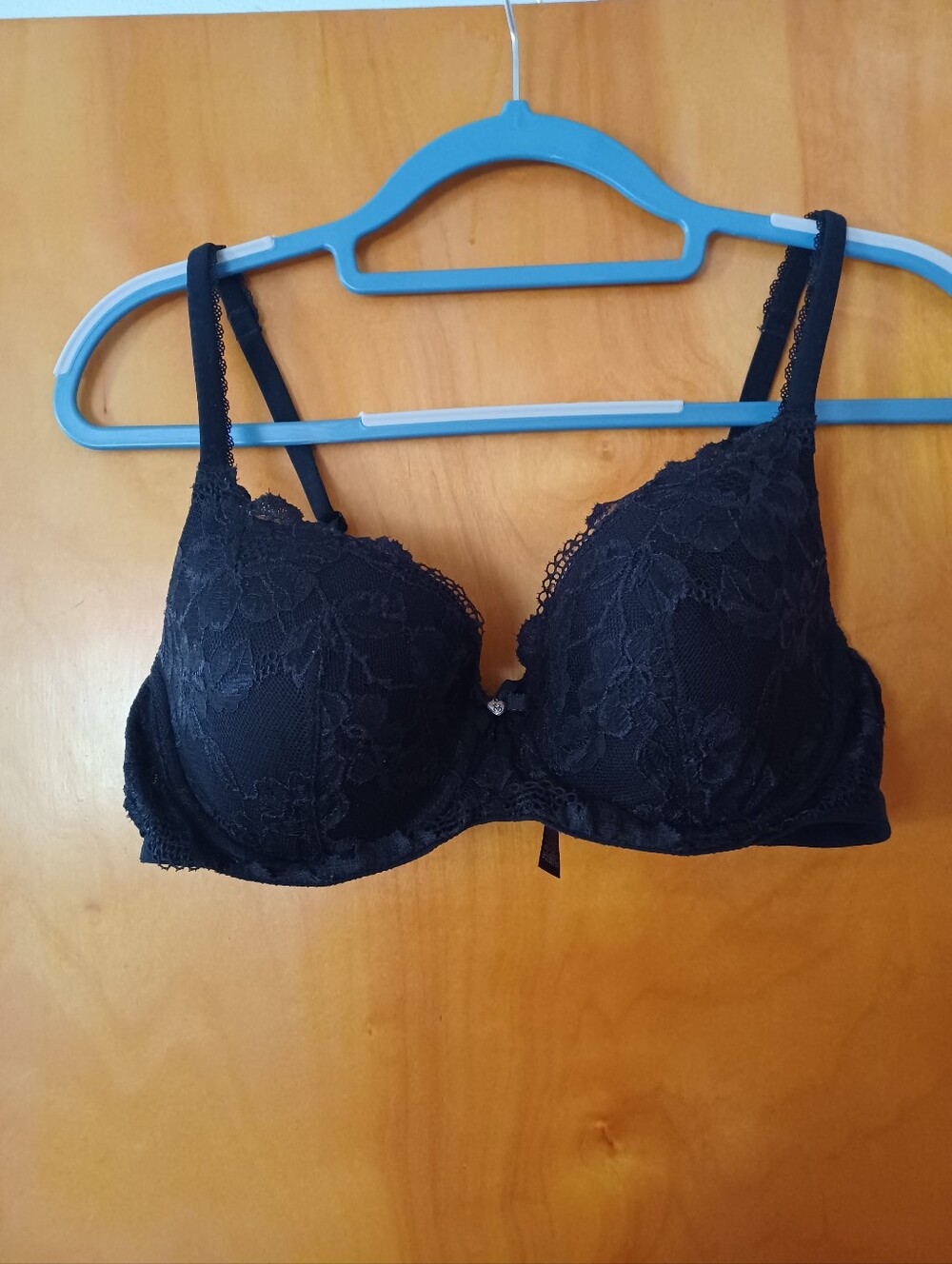 Victoria's Secret Body By Victoria Black Lace Line Demi Underwire Bra